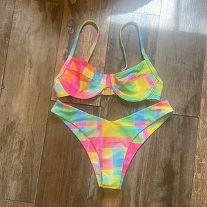 Kulani Kinis bikini size small